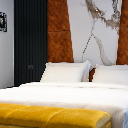 Oxygen Boutique Hotel Tirana Eksteriør billede