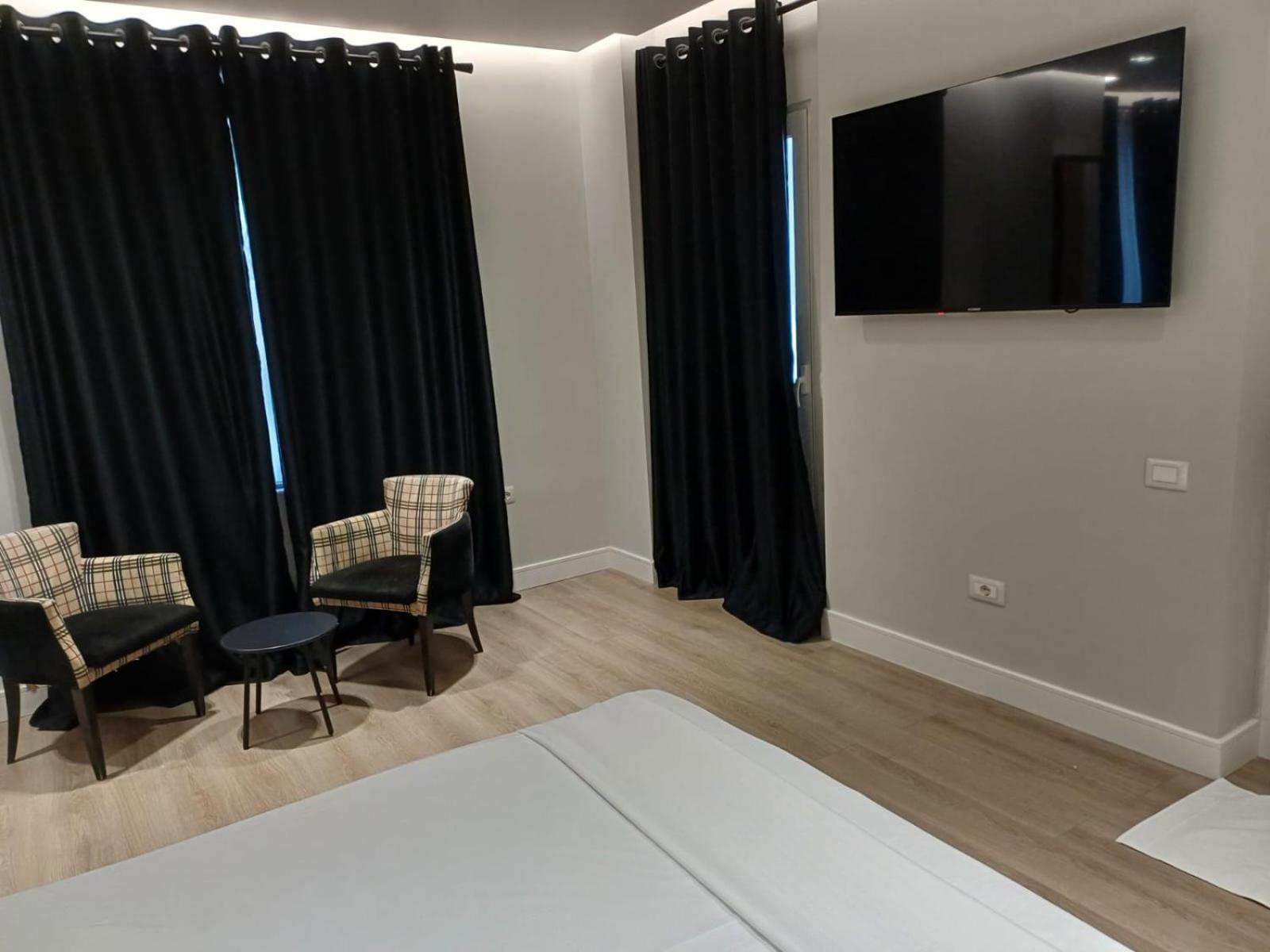 Oxygen Boutique Hotel Tirana Eksteriør billede