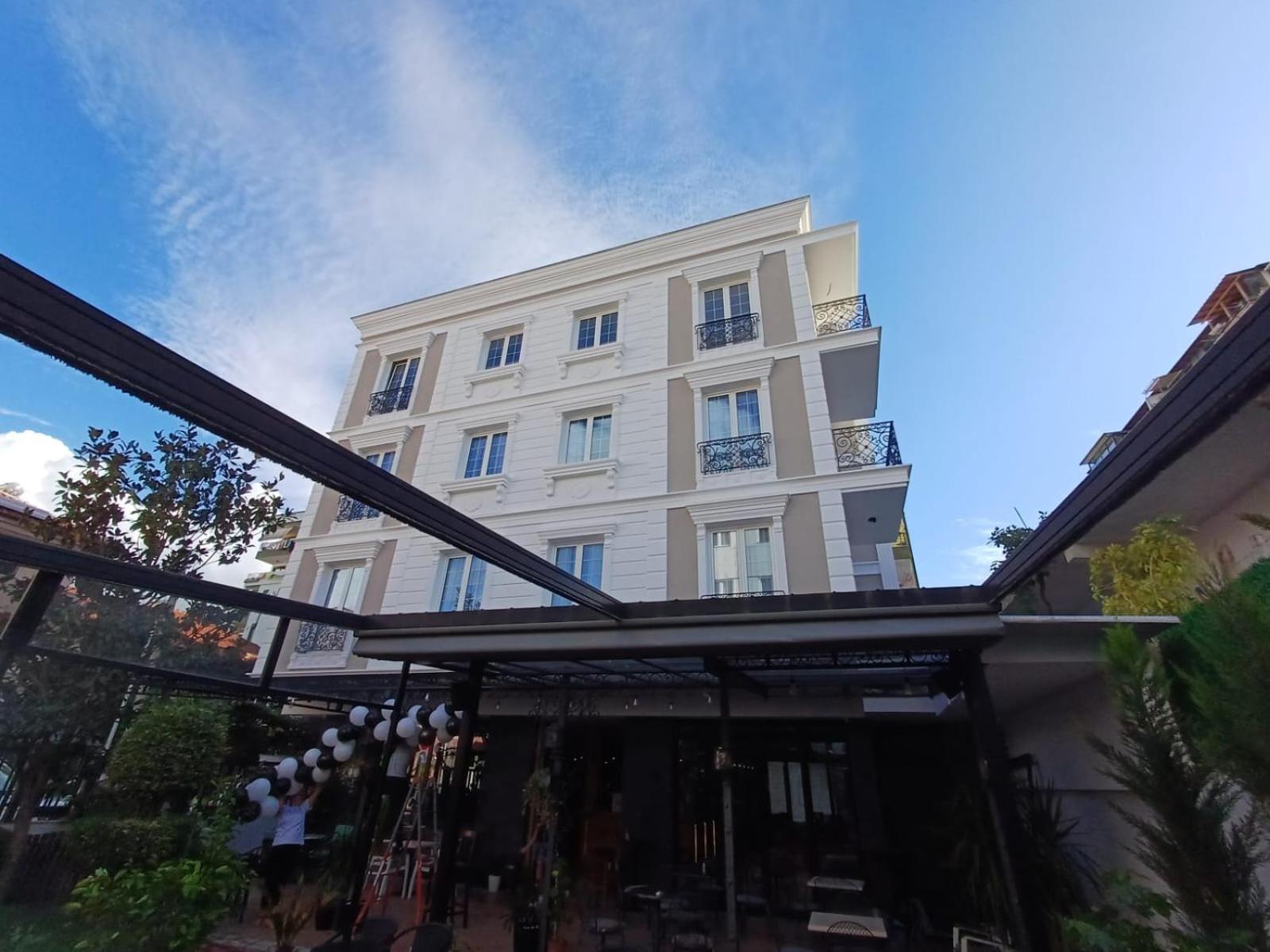 Oxygen Boutique Hotel Tirana Eksteriør billede